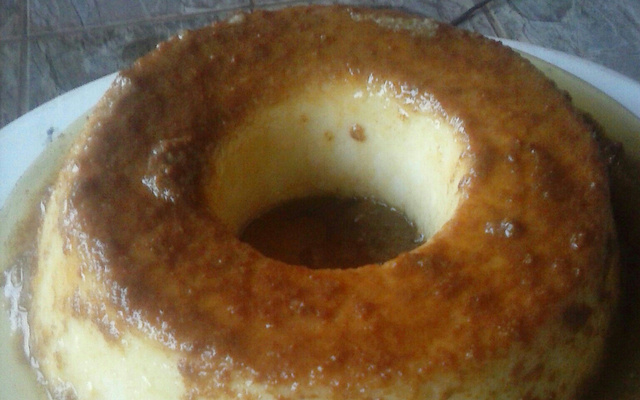 Pudim de leite e coco