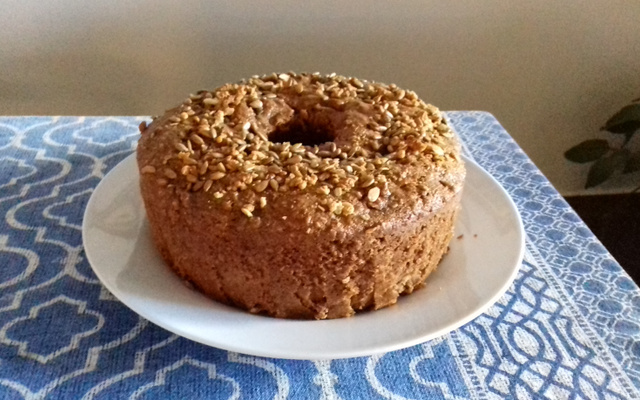 Bolo Integral de Maça, Grãos e Sementes (sem lactose)