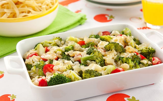 Brócolis à napolitana