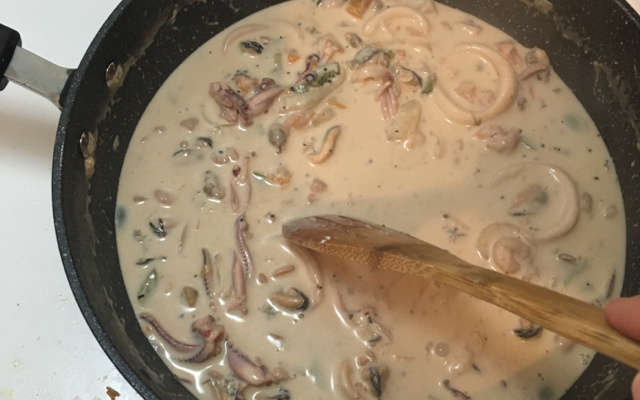 Camarão e polvo ao leite de coco