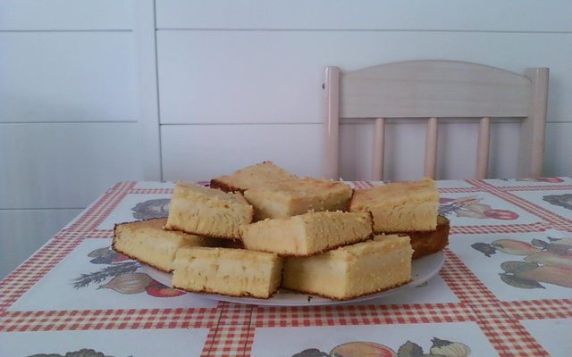 Bolo de fubá cremoso