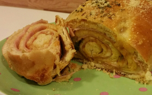 Pão de liquidificador recheado