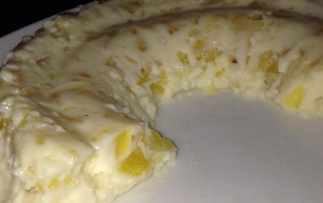 Sobremesa gelada de abacaxi