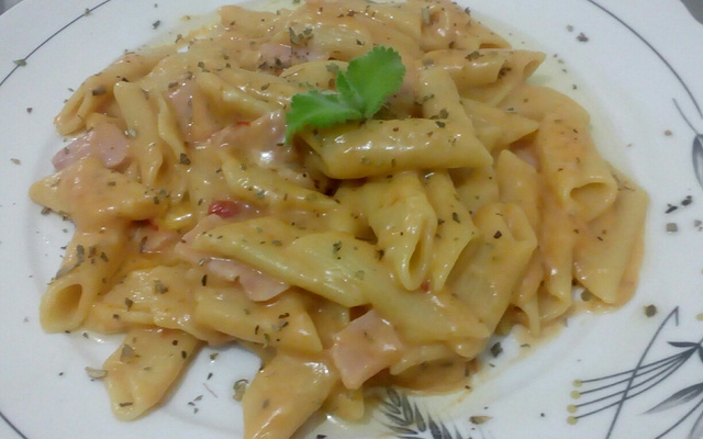 Macarrão cremoso
