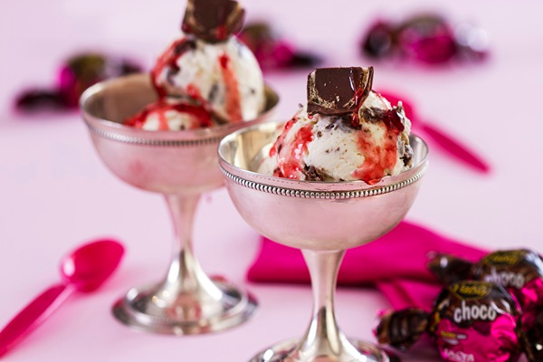 Sorvete de Cream Cheese com Bombom