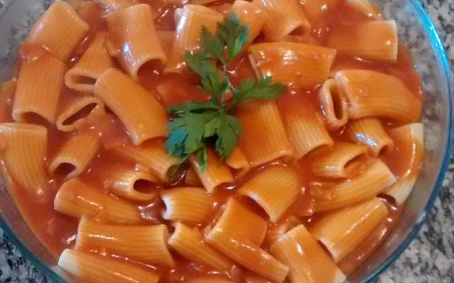 Macarrão com molho de tomate da vovó