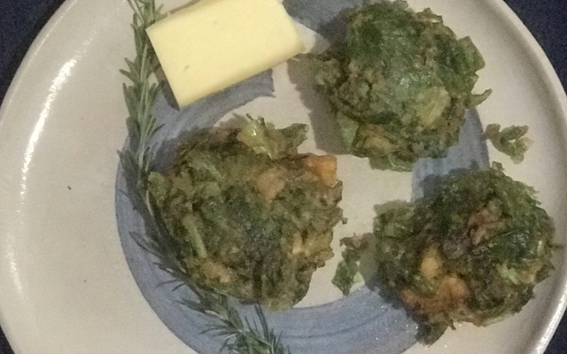 Bolinho de almeirão fácil