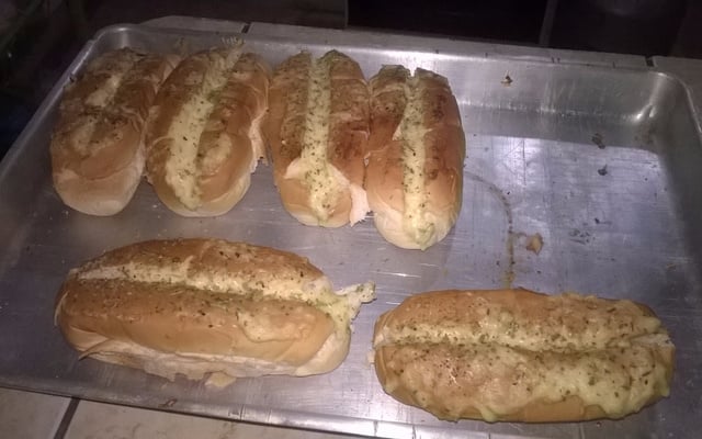 Pão de alho caseiro