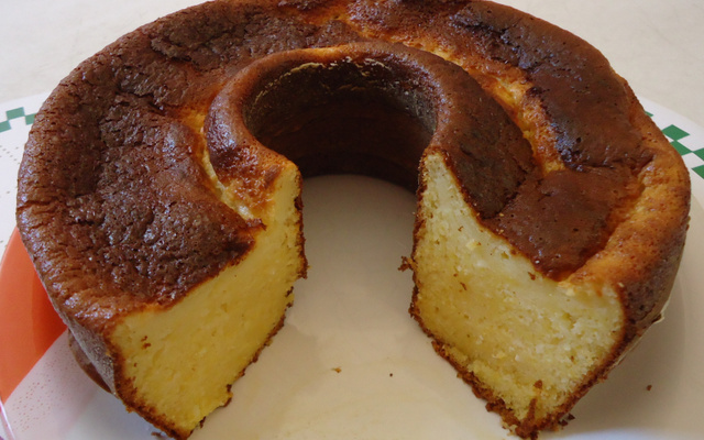 Bolo de fubá cremoso