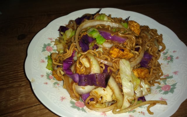 Yakissoba simples e barato