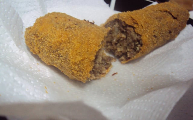 Croquete de carne com requeijão