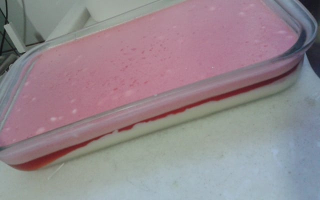 Espumone de gelatina de morango