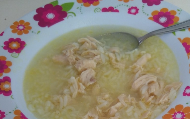 Canja de galinha simples