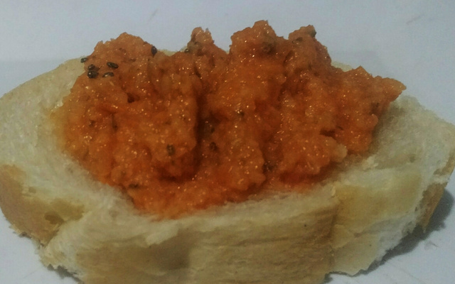 Patê de tomate vegano