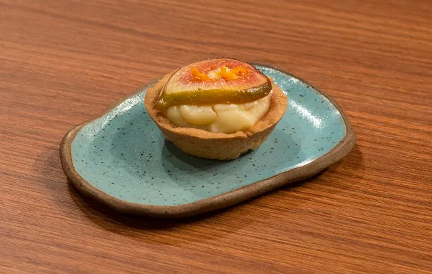 Tartelete com creme e figos