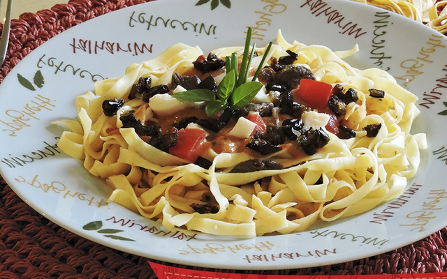 Talharim especial com berinjela assada