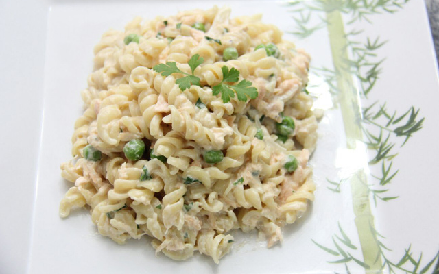 Macarrão com salmão