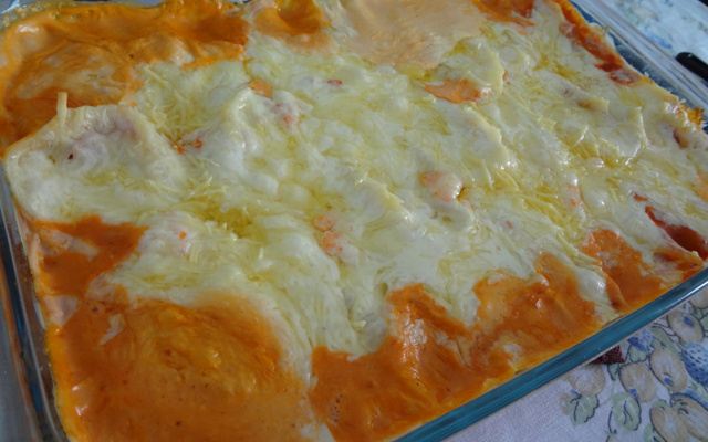 Conchiglione recheado com presunto, queijo e catupiry