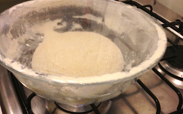 Pão fermentado recheado do Vitor