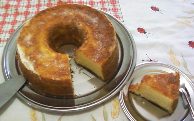 Bolo de farinha de milho amarela