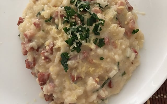 Risoto de bacon e calabresa