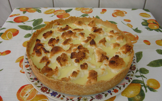 Torta merengue de banana da terra