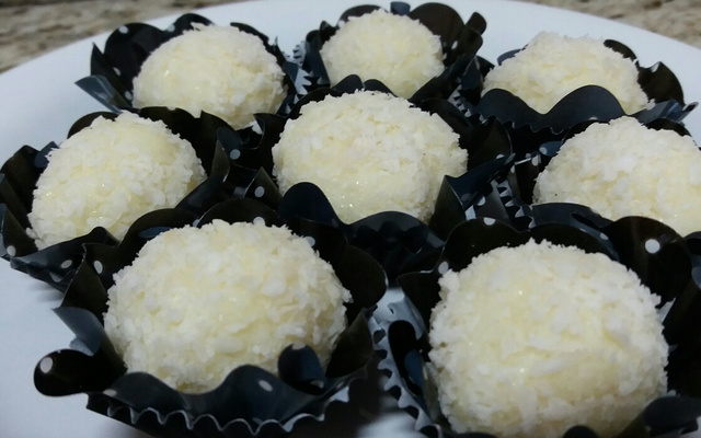 Docinho de leite ninho da tia Adriana