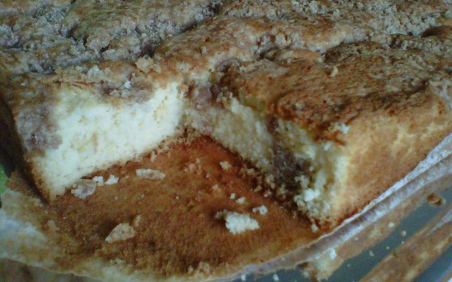 Cuca com farofa de canela