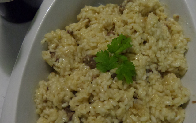 Risoto de filé mignon com queijo parmesão