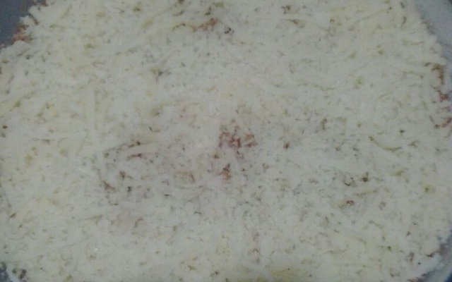 Escondidinho de carne moída e arroz