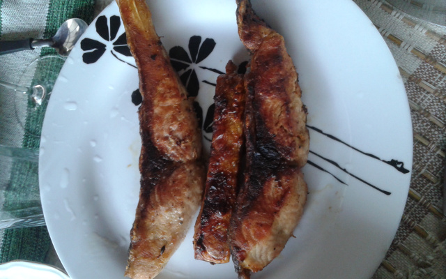 Costela de tambaqui grelhada do Betão