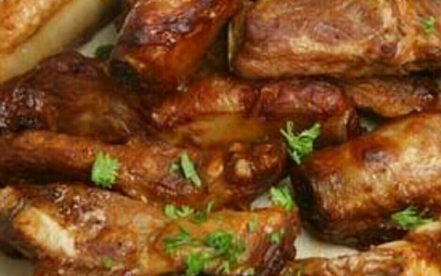 Carne com tempero para carne de porco e cheiro-verde