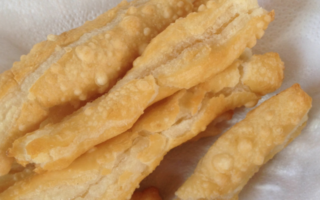 Biscoito de povilho frito