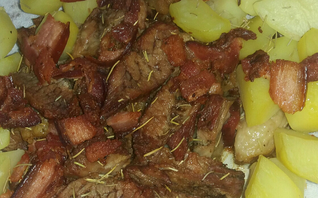 Peito bovino na pressão e gratinado