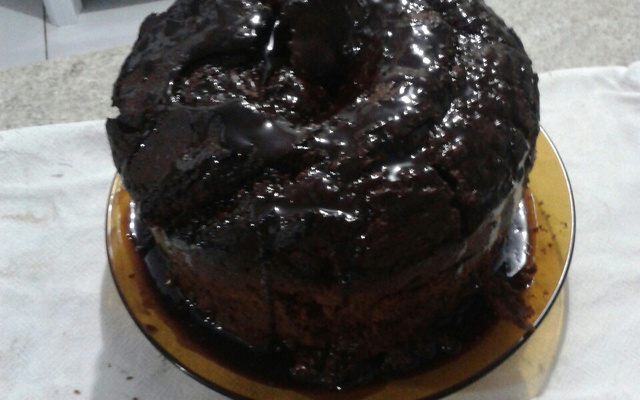 Bolo de chocolate com água