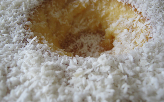 Pudim com coco sem cheiro de ovo