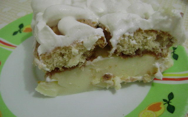 Pavê de creme simples e delicioso
