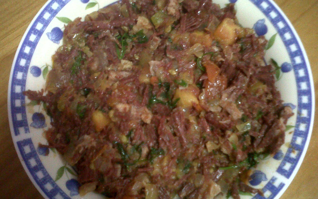 Pão de alho com recheio de carne seca