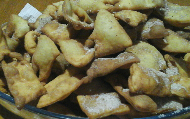 Grostoli (Cueca virada)