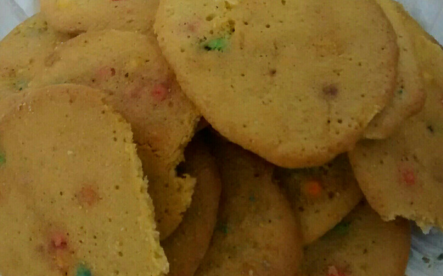 Cookie de baunilha com gotas de chocolate