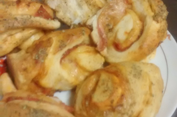 Pizza enrolada (joelhão)