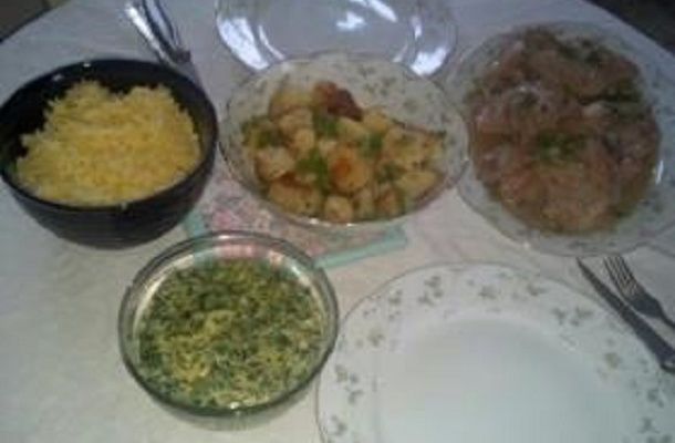 Frango com sopa de cebola e maionese