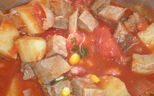 Língua ao molho de mãe