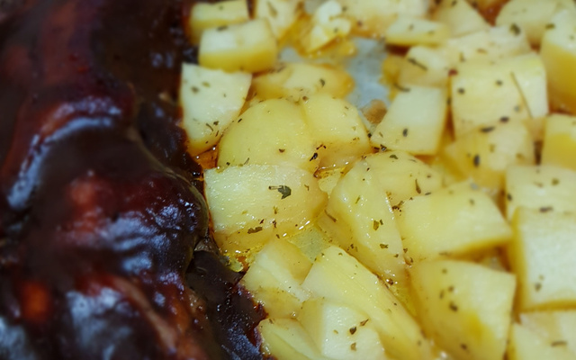 Costelinha de Porco com Molho Barbecue