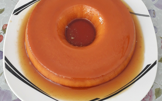 Pudim de leite em pó com leite de coco