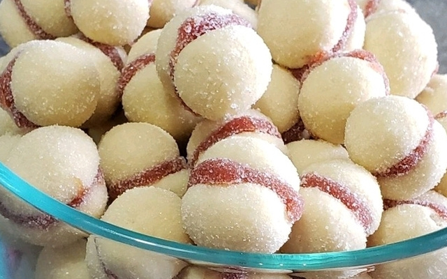 Biscoito goiabinha da Jô