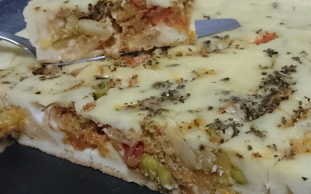 Torta de liquidificador fácil de atum