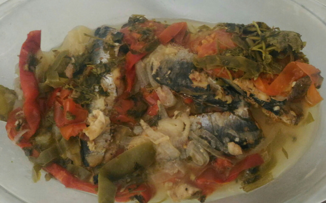 Sardinha de panela de pressão (simples)