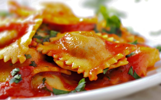 Ravioli caseiro (massa curinga)
