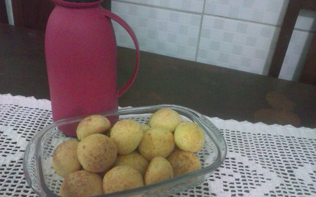 Pão de queijo mineiro